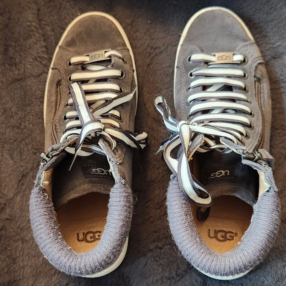 Ugg Olive Trainer - image 3